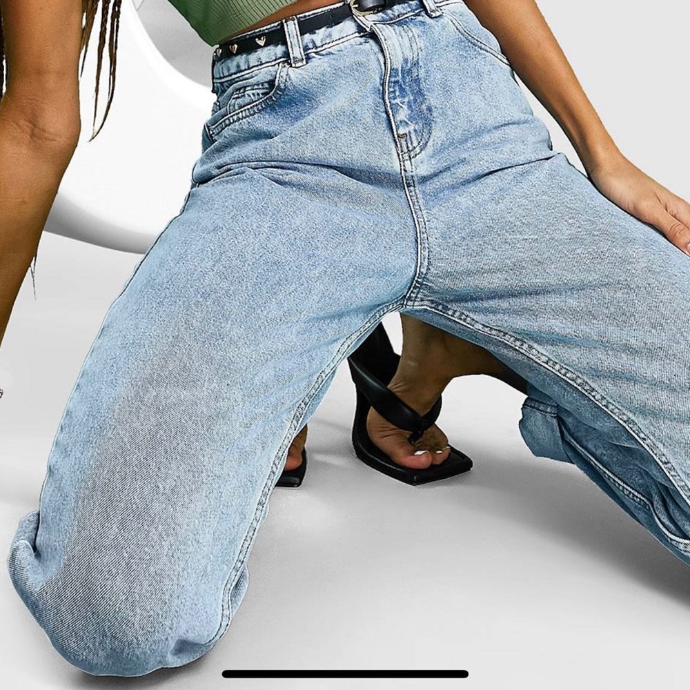 High waist mom jeans